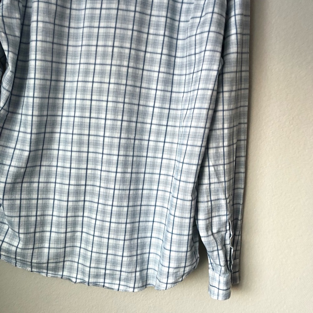 \Ben Sherman\• Men’s Tailored Slim Fit Dress Shirt - Picture 12 of 16